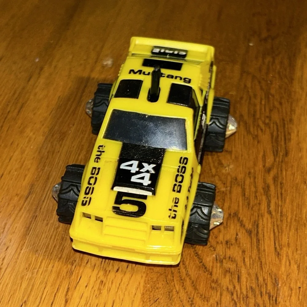 Vintage 1980's LJN Stomper Rough Riders 4x4 The Boss Mustang Toy Car
